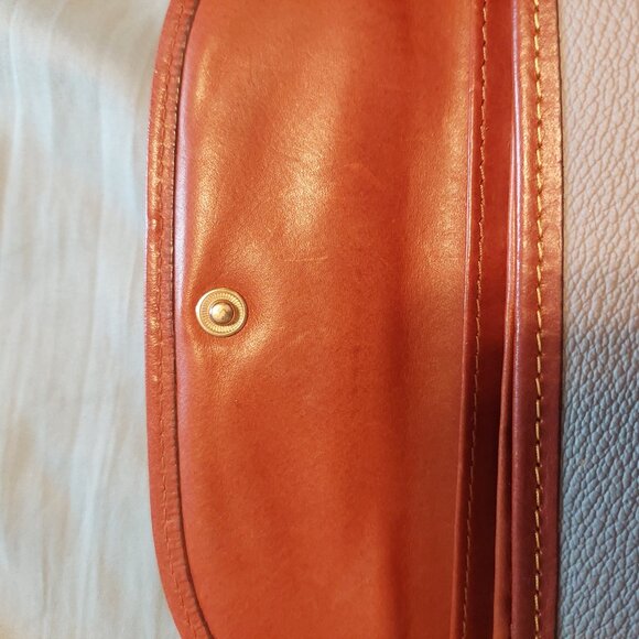 Dooney & Burke slim wallet - Picture 6 of 6